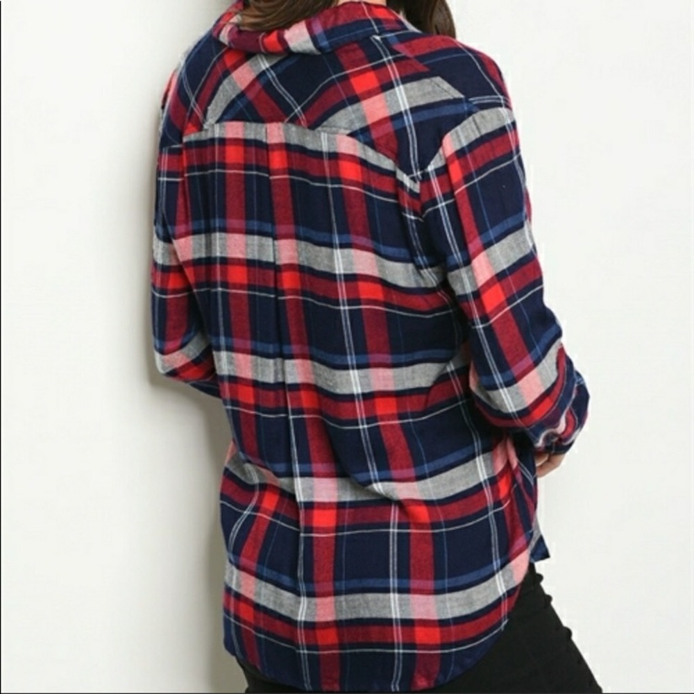 3/12$ Plaid Button Up, Size M - Picture 3 of 8